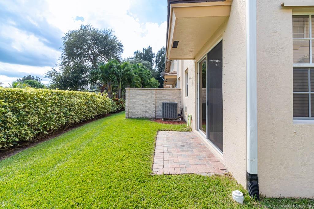 356 Southeast Bloxham Way Stuart, FL 34997 - Photo 6 of 62