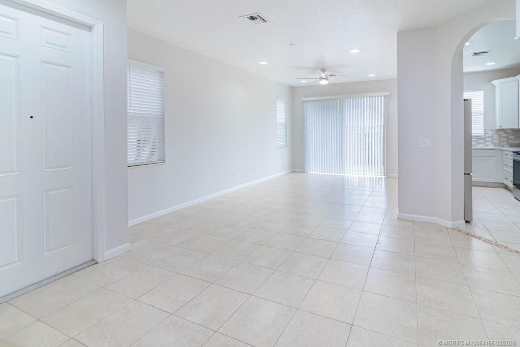 356 Southeast Bloxham Way Stuart, FL 34997 - Photo 7 of 62