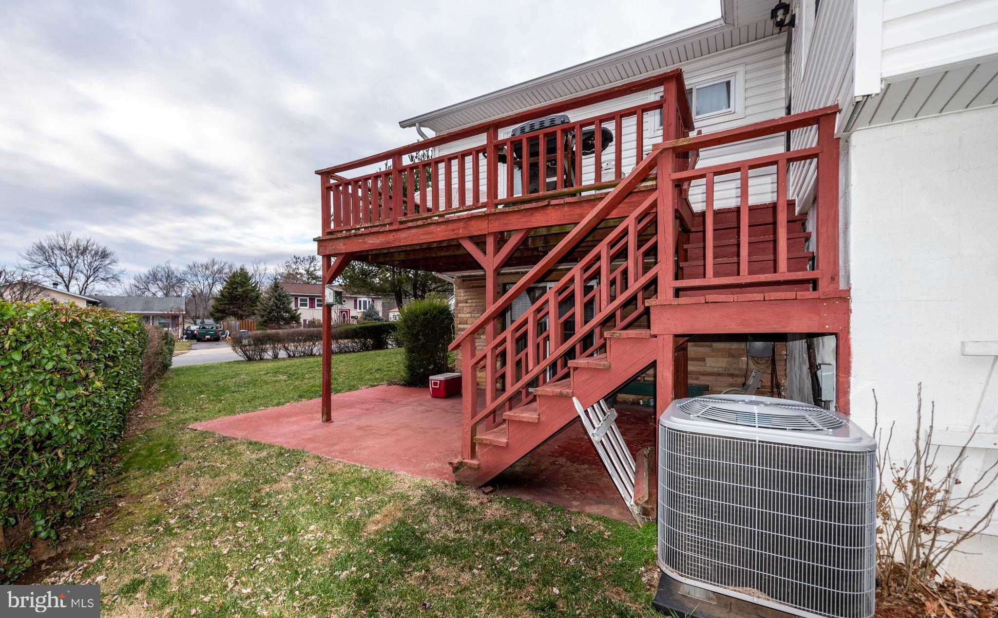 407 West Ash Road Sterling, VA 20164 - Photo 31 of 31 Deck