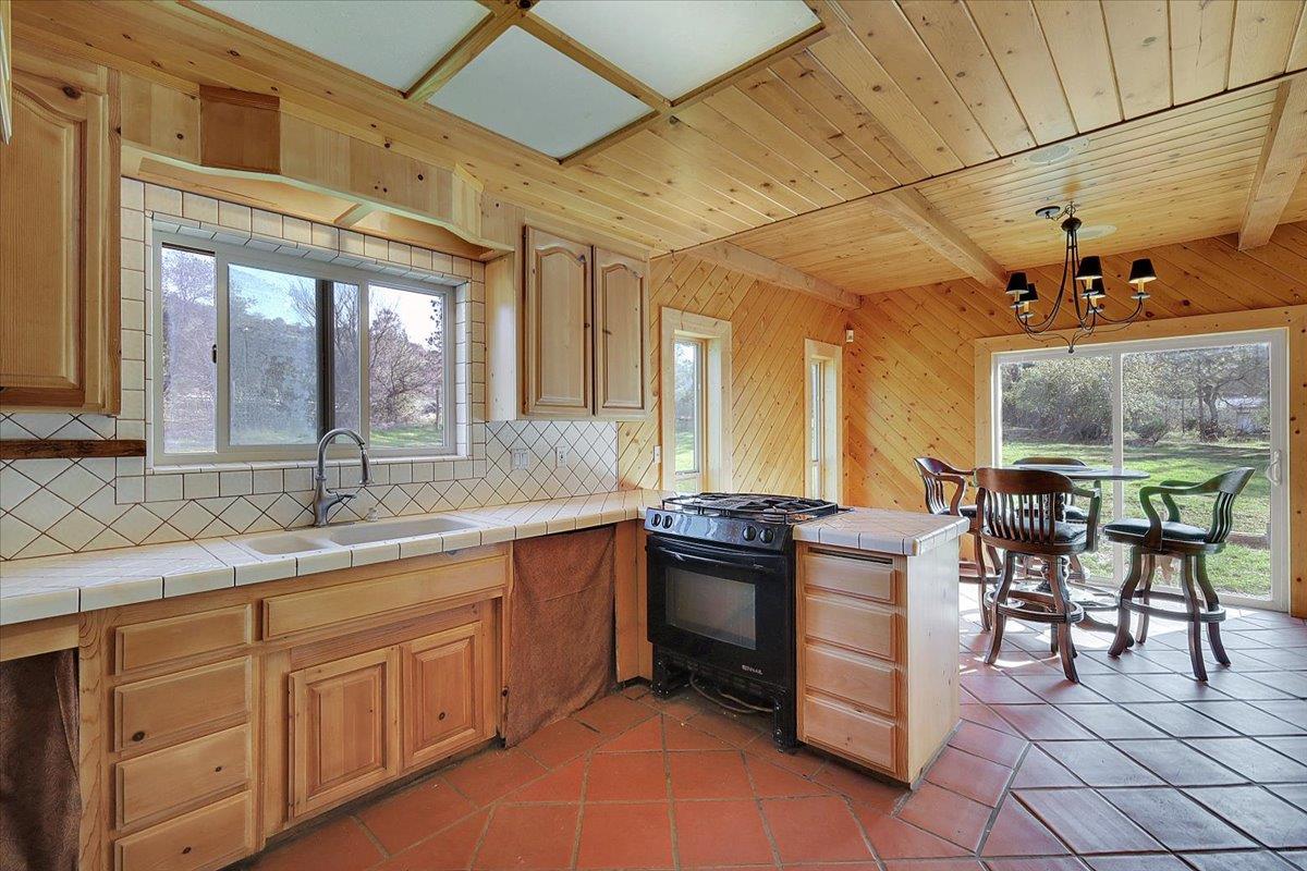 13980 Mountain House Road Penn Valley, CA 95946 - Photo 16 of 49