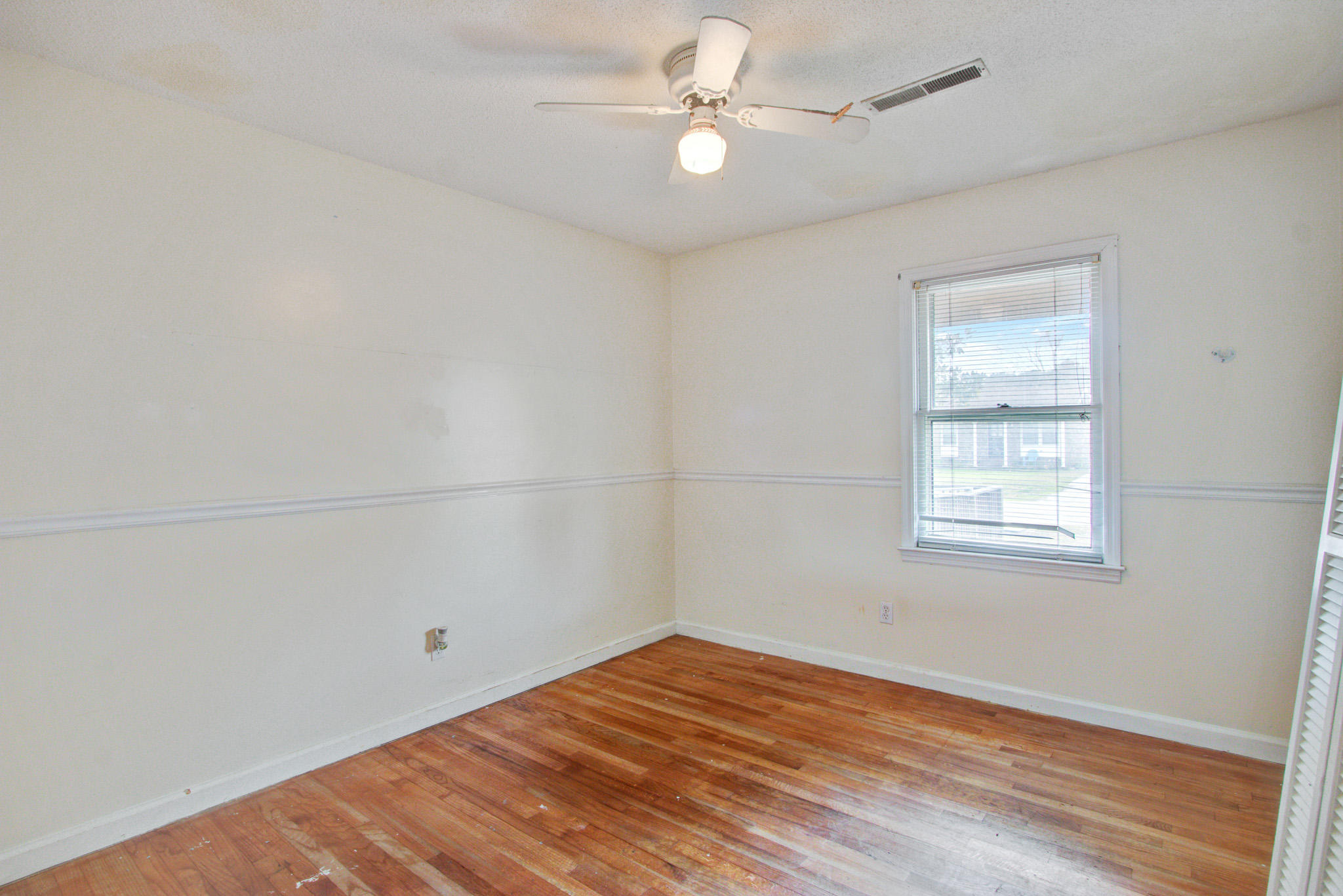 125 Azalea Road Goose Creek, SC 29445 - Photo 14 of 23 125 Azalea, Goose Creek SC (15)