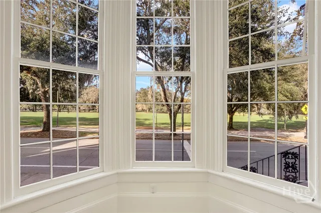 $3,600 | 105 East Gwinnett Street, Unit 2, Savannah, GA 31401