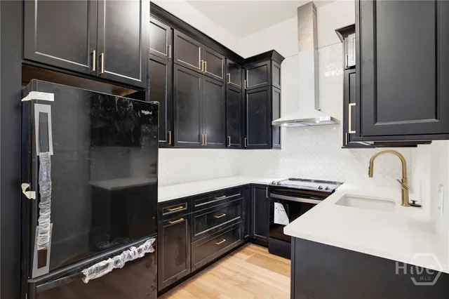 $3,600 | 105 East Gwinnett Street, Unit 2, Savannah, GA 31401