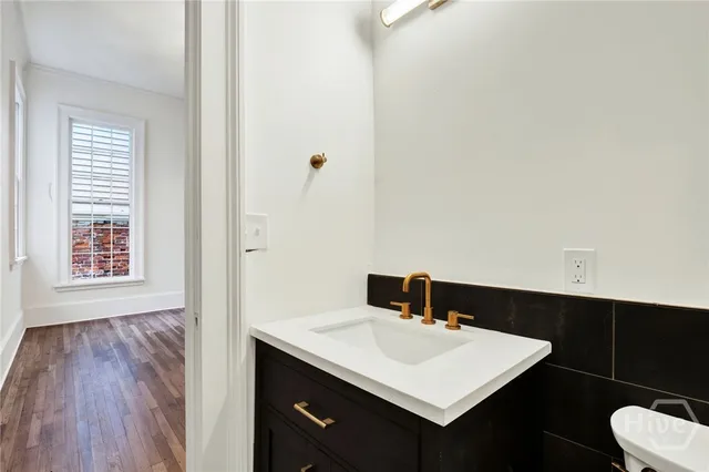 $3,600 | 105 East Gwinnett Street, Unit 2, Savannah, GA 31401