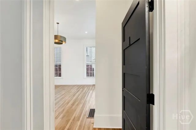 $3,600 | 105 East Gwinnett Street, Unit 2, Savannah, GA 31401