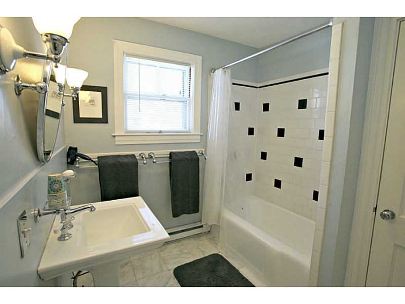 622 West Greenville Road Scituate, RI 02857 - Photo 16 of 25 Bathroom.