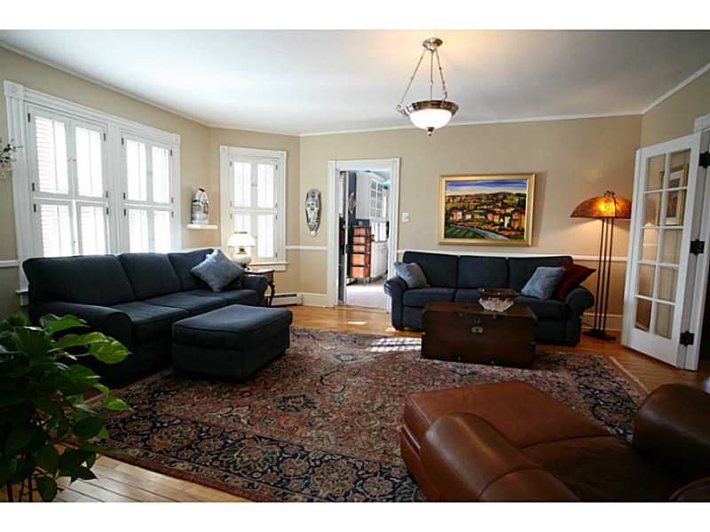 622 West Greenville Road Scituate, RI 02857 - Photo 8 of 25 Living Room.