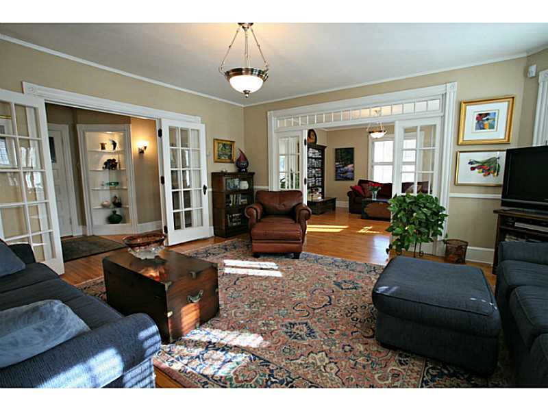 622 West Greenville Road Scituate, RI 02857 - Photo 9 of 25 Living Room.
