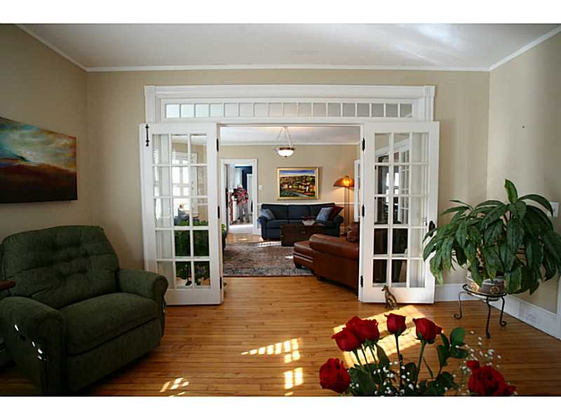 622 West Greenville Road Scituate, RI 02857 - Photo 10 of 25 Living Room.