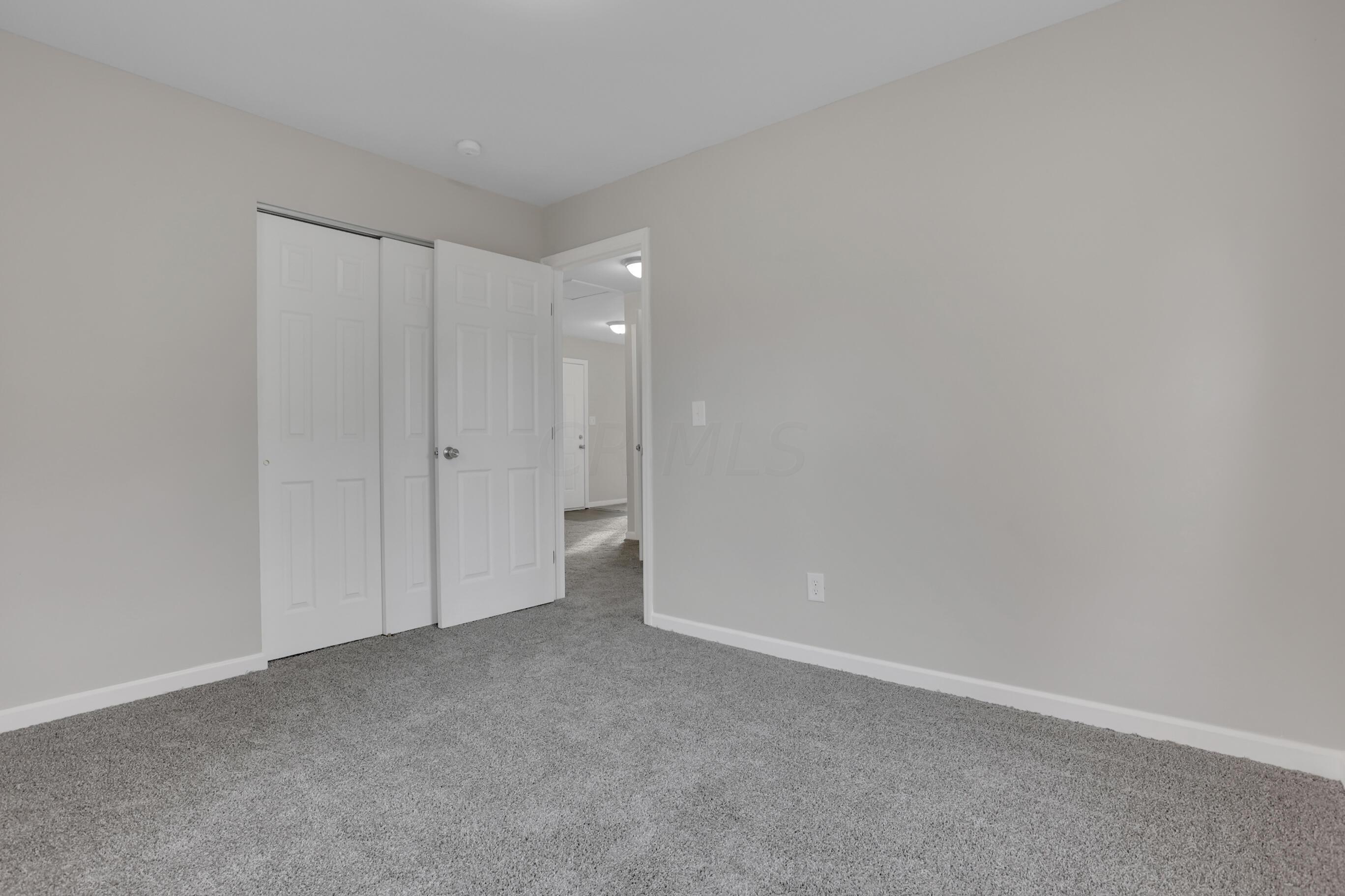 2980 Templeton Road Columbus, OH 43209 - Photo 10 of 31 5F3A7228