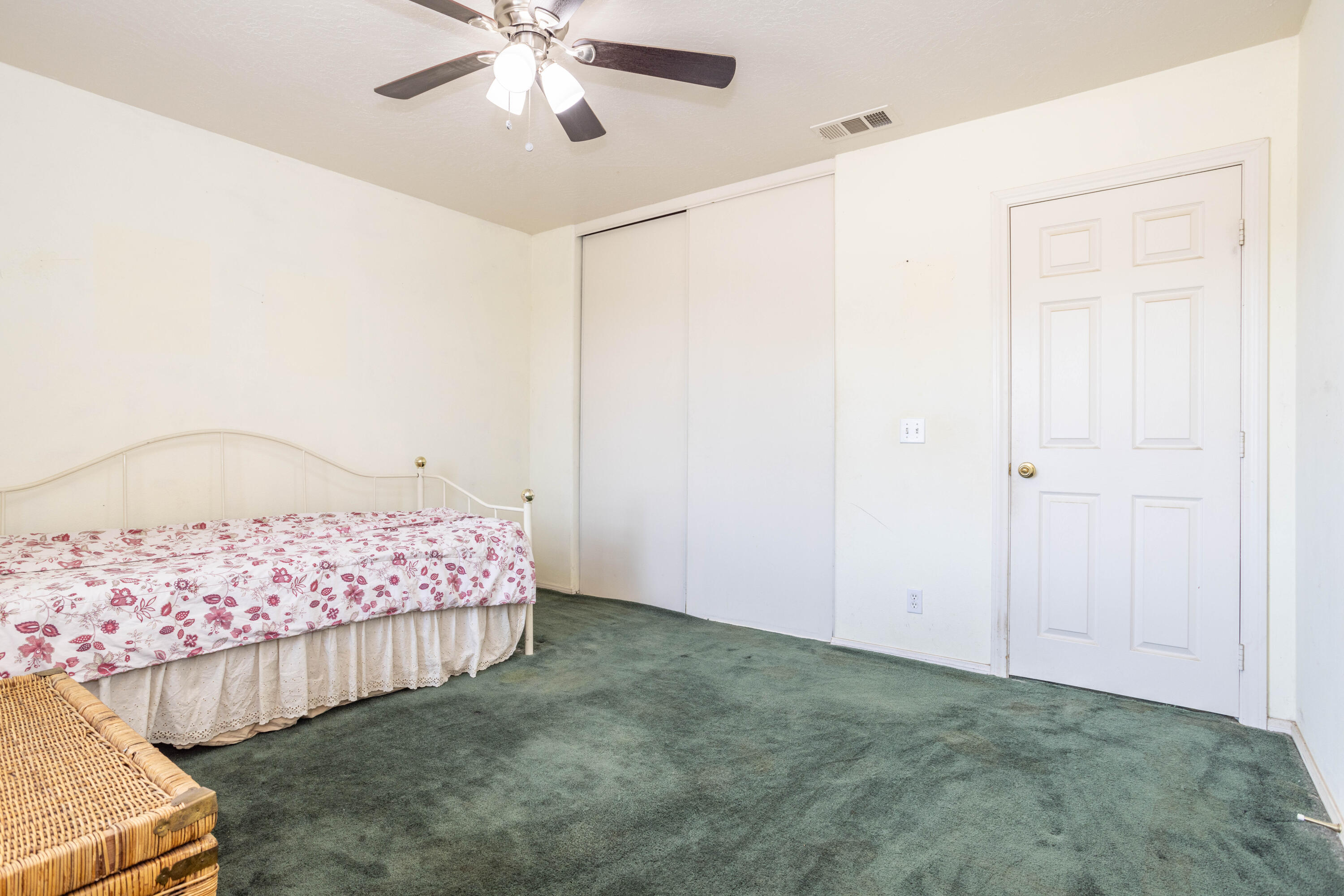 12664 Oasis Road Pinon Hills, CA 92372 - Photo 10 of 17 0I4A0666