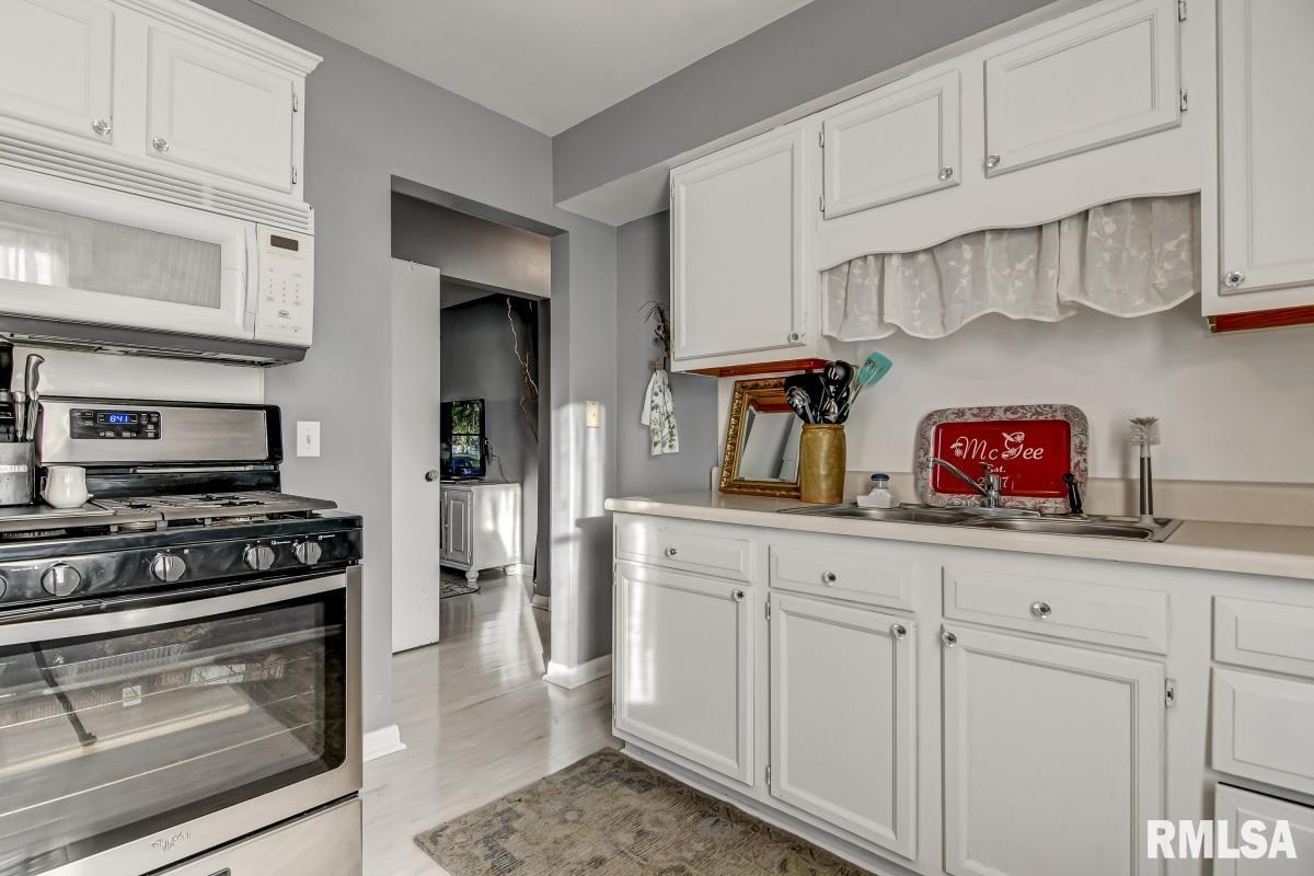 2244 South Spring Street Springfield, IL 62704 - Photo 6 of 18