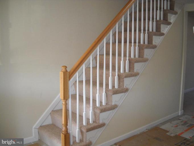 3103 Freeway Halethorpe, MD 21227 - Photo 6 of 16 Staircase
