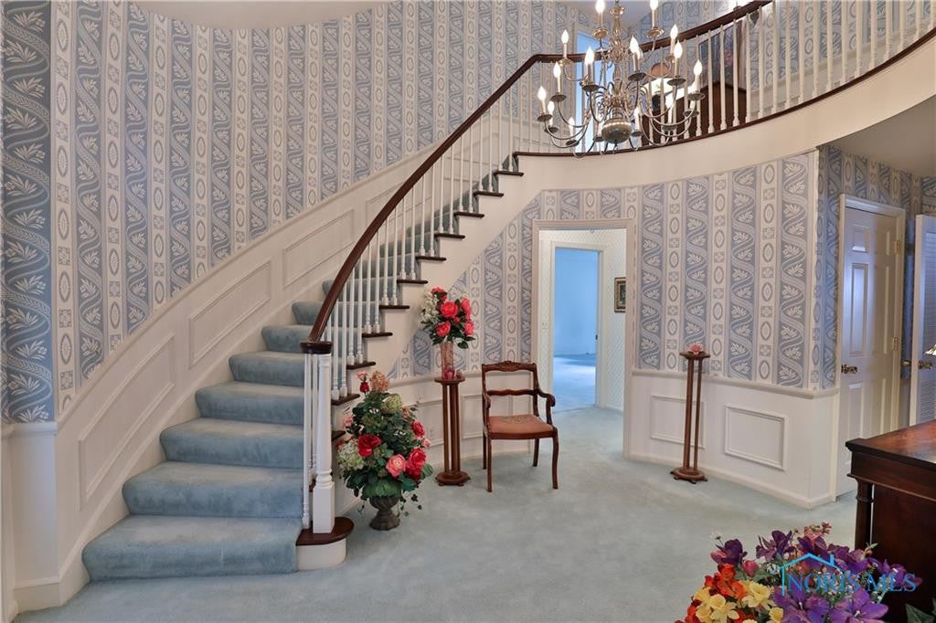 5274 Cambrian Road Toledo, OH 43623 - Photo 4 of 26 Gallery Image 4
