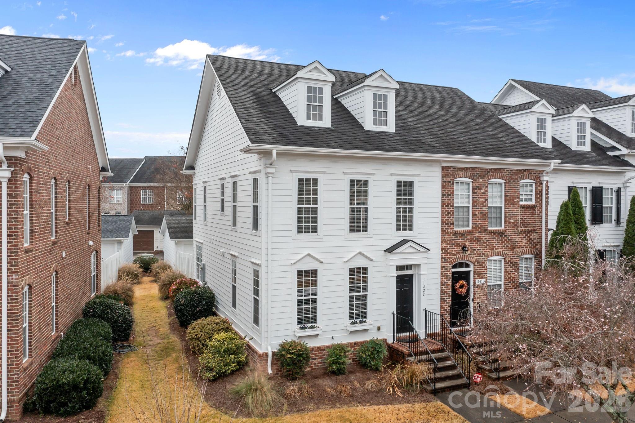 11422 Potters Row Cornelius, NC 28031 - Photo 2 of 46