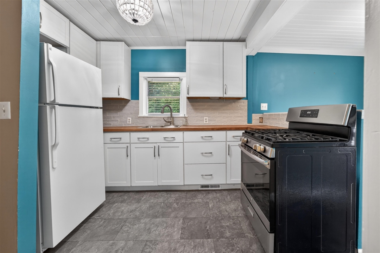 23830 Scotia Road Oak Park, MI 48237 - Photo 12 of 28