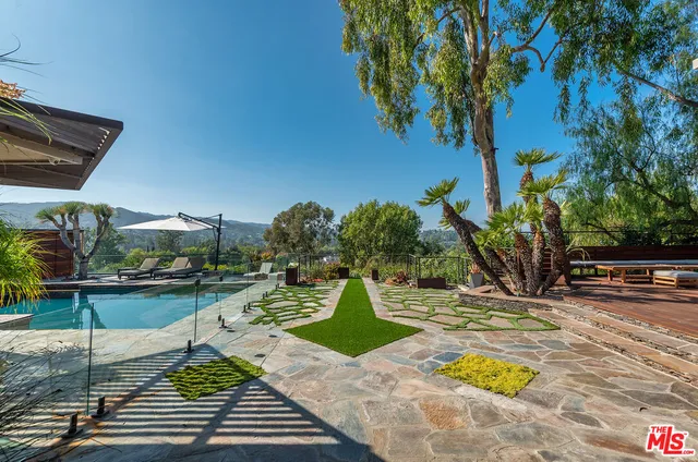 $25,000 | 4305 Clear Valley Drive, Encino, CA 91436