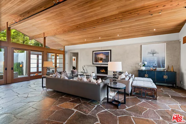 $19,999 | 4305 Clear Valley Drive, Encino, CA 91436