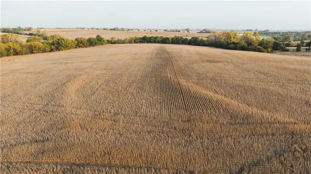 $942,991 | 3787 H Highway, Darlington, MO 64438