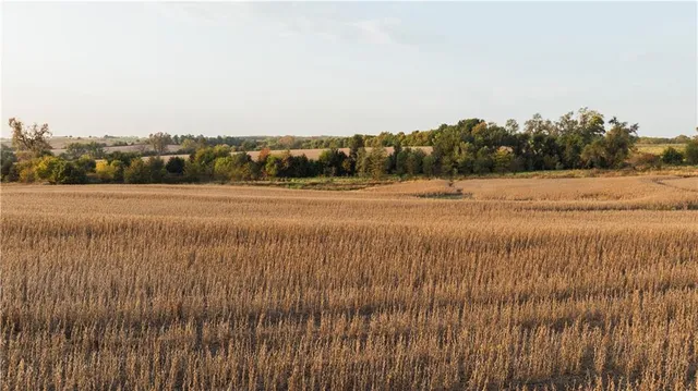 $942,991 | 3787 H Highway, Darlington, MO 64438