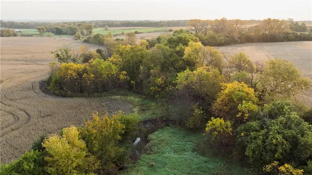 $942,991 | 3787 H Highway, Darlington, MO 64438