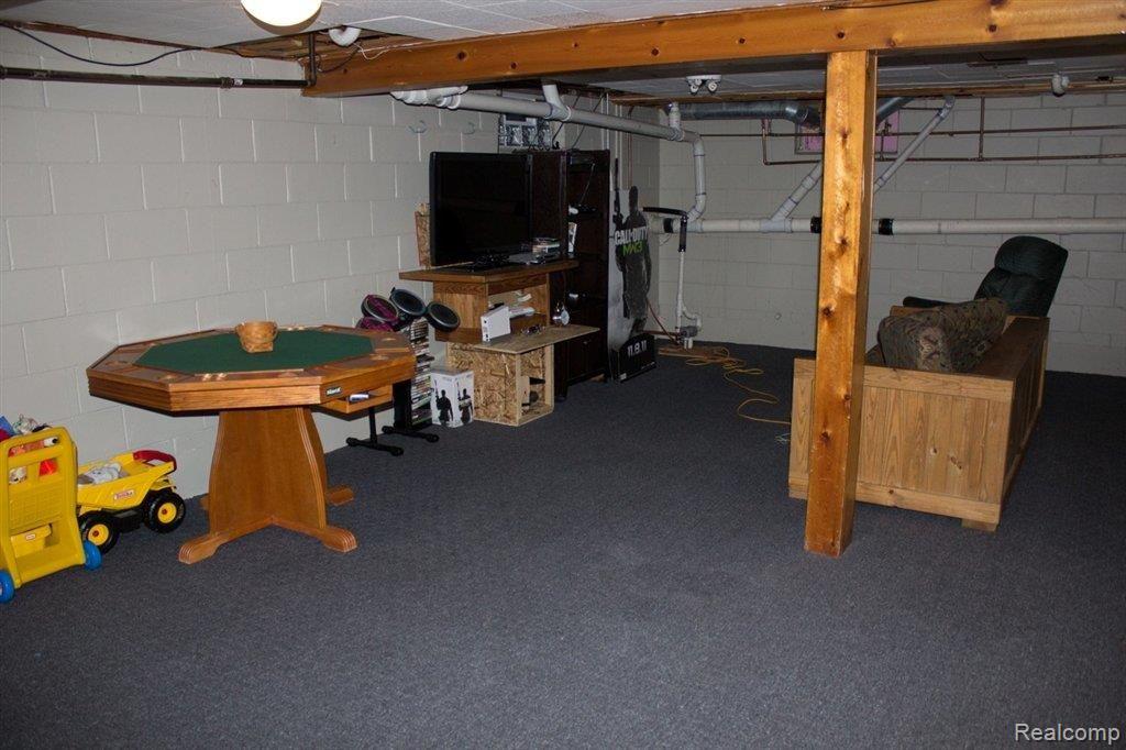 16949 22 Mile Road Macomb, MI 48044 - Photo 24 of 25 Basement.jpg