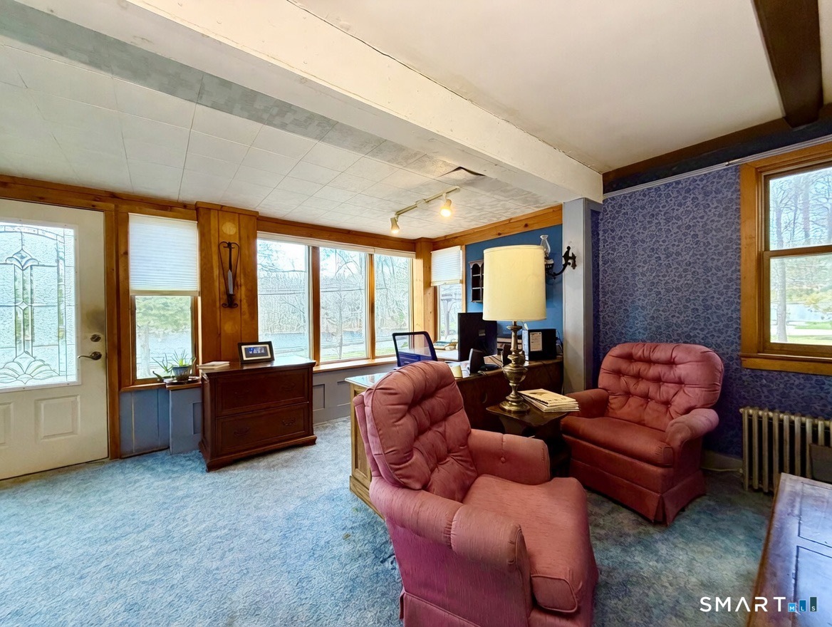 241 Niantic River Road Waterford, CT 06385 - Photo 12 of 40