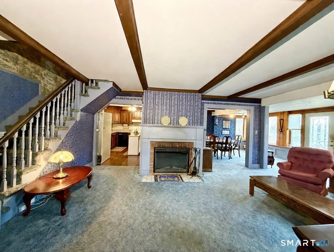 241 Niantic River Road Waterford, CT 06385 - Photo 14 of 40