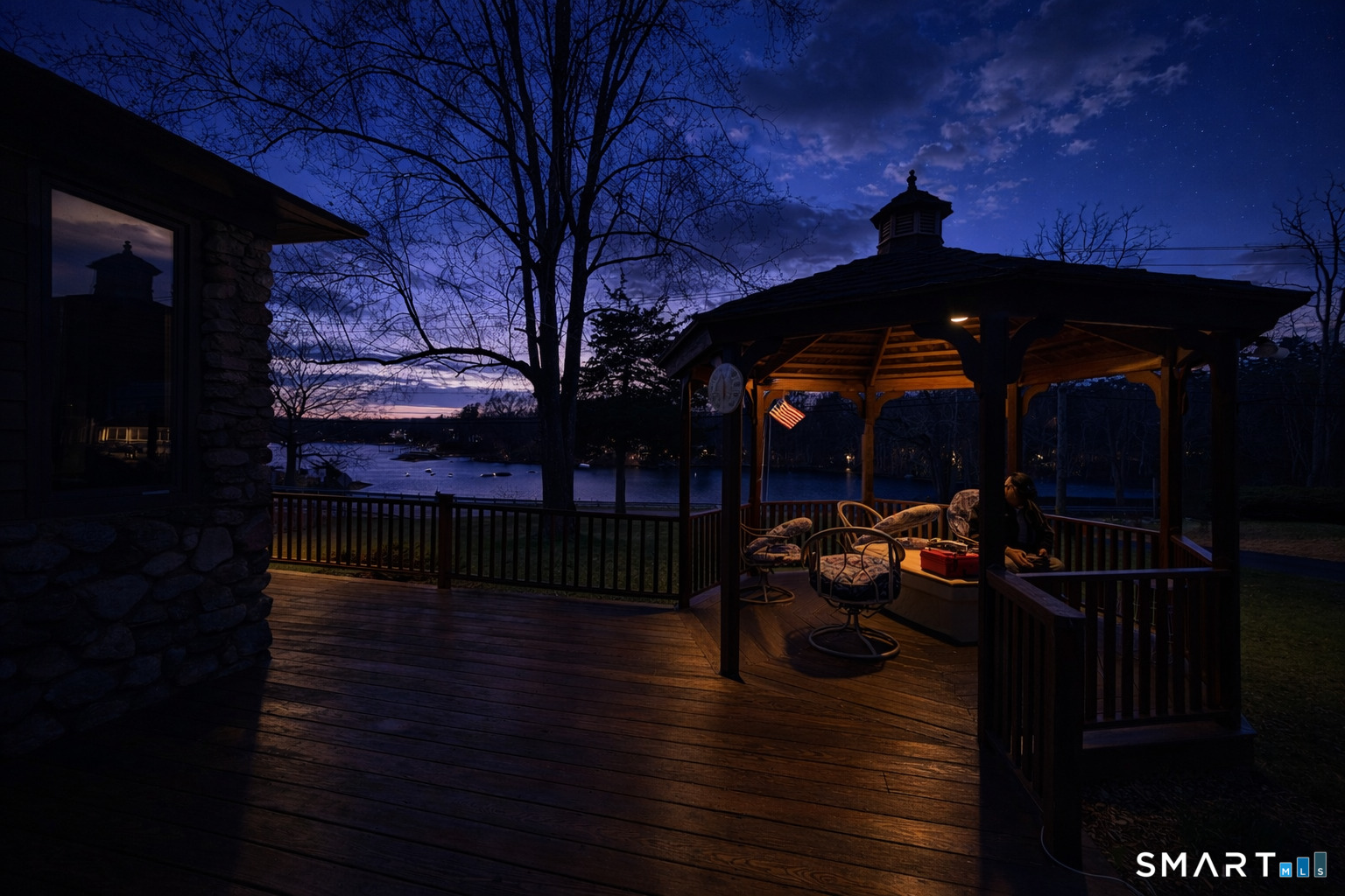 241 Niantic River Road Waterford, CT 06385 - Photo 2 of 40