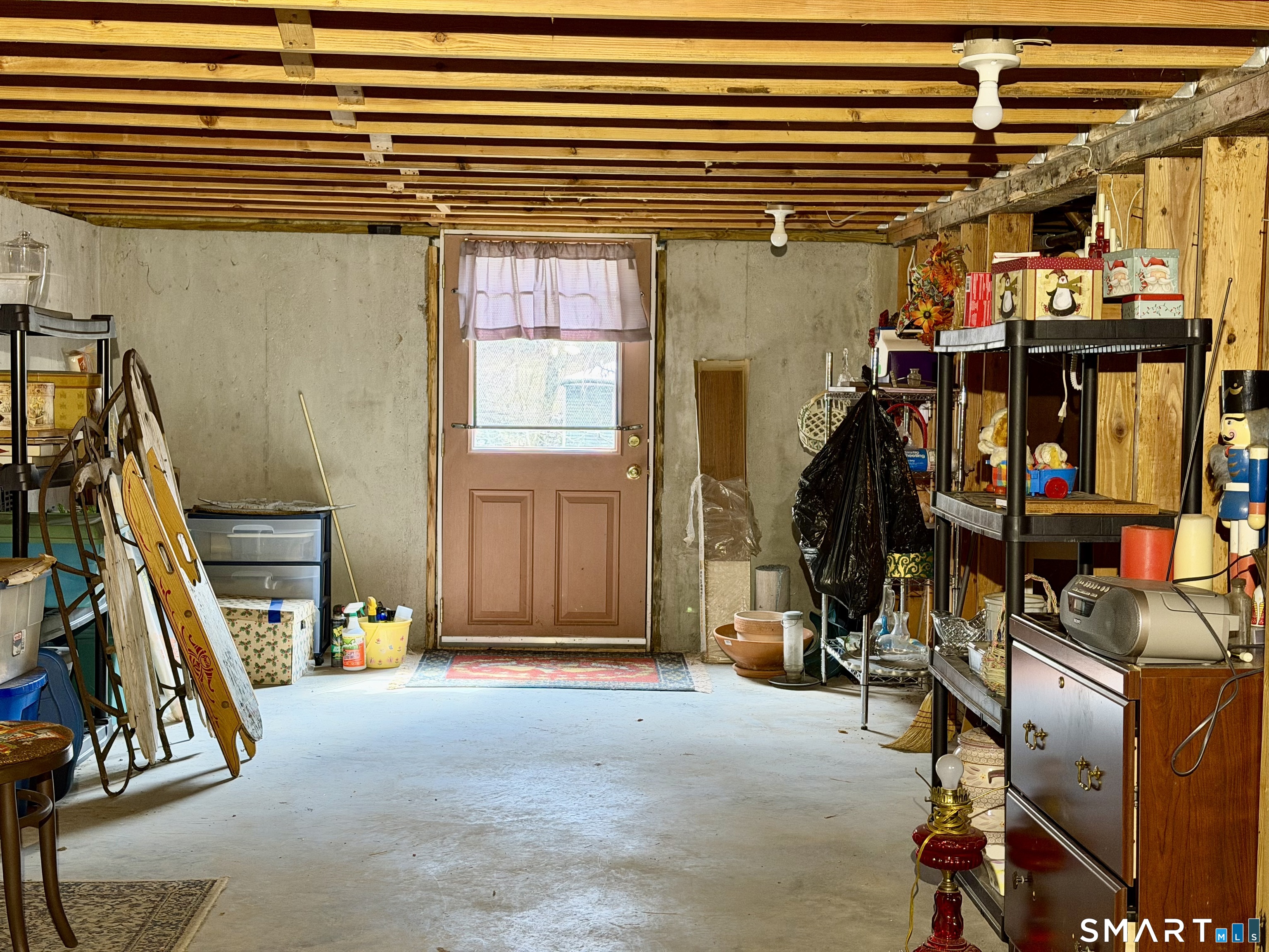 241 Niantic River Road Waterford, CT 06385 - Photo 29 of 40