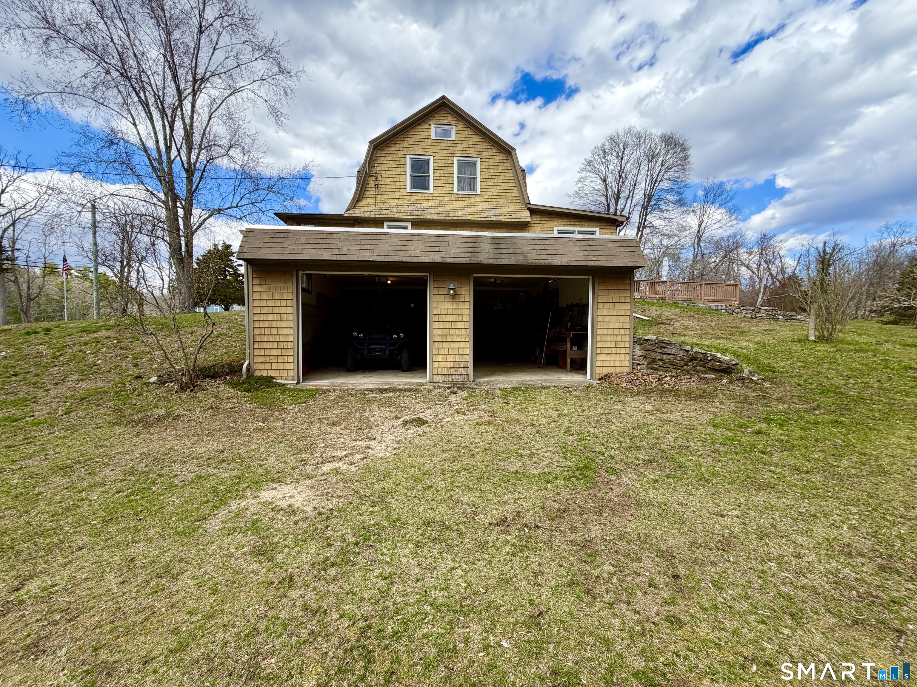 241 Niantic River Road Waterford, CT 06385 - Photo 31 of 40