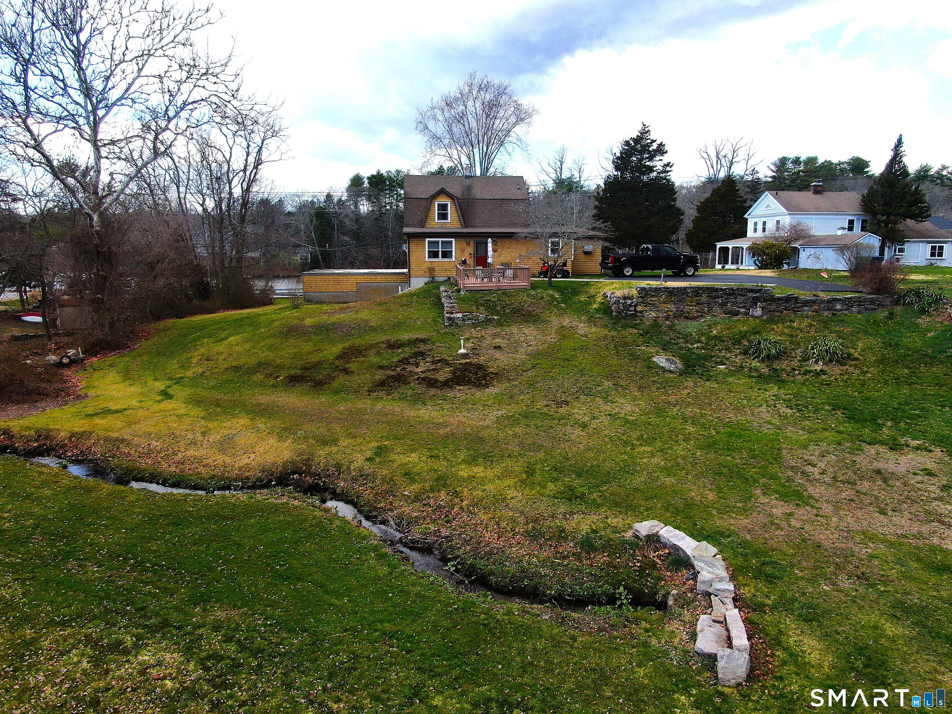 241 Niantic River Road Waterford, CT 06385 - Photo 35 of 40