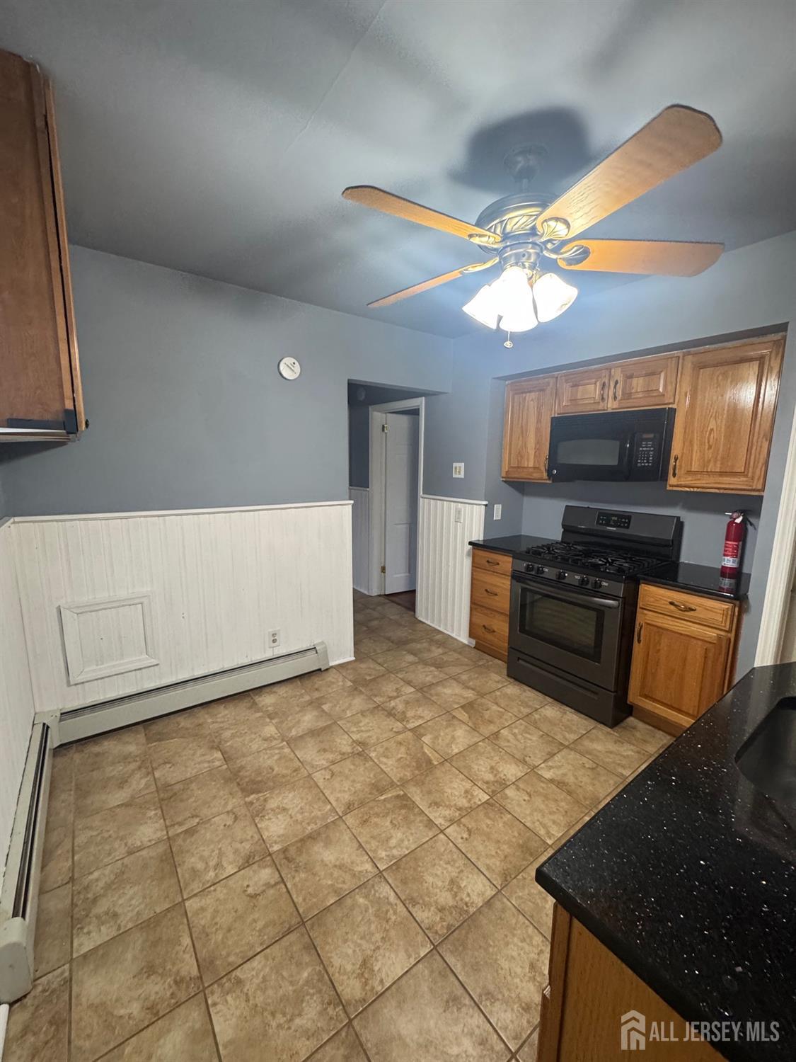 74 Spring Street Woodbridge, NJ 07095 - Photo 8 of 14 Gallery Image 8