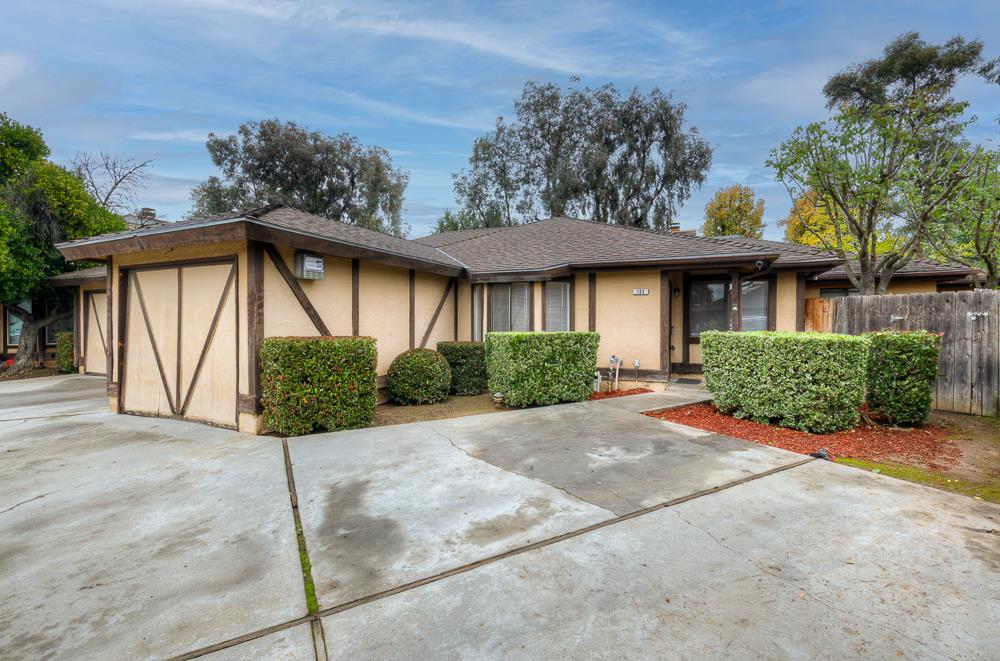 7580 North Angus Street, Unit 103 Fresno, CA 93720 - Photo 2 of 33 a view of a house with outdoor space
