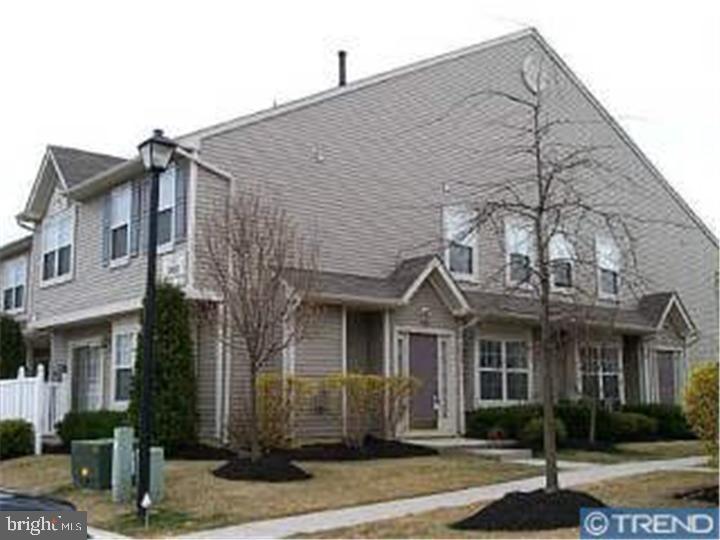 904 Coventry Way Mount Laurel, NJ 08054 - Photo 2 of 13 End unit