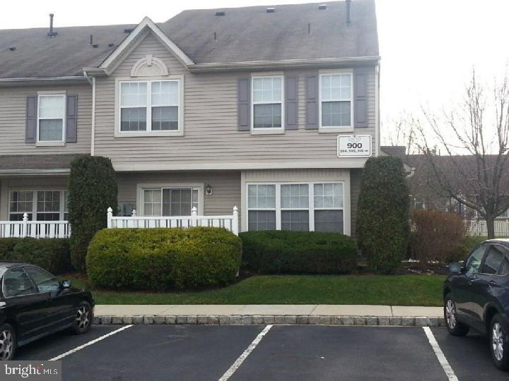 904 Coventry Way Mount Laurel, NJ 08054 - Photo 4 of 13