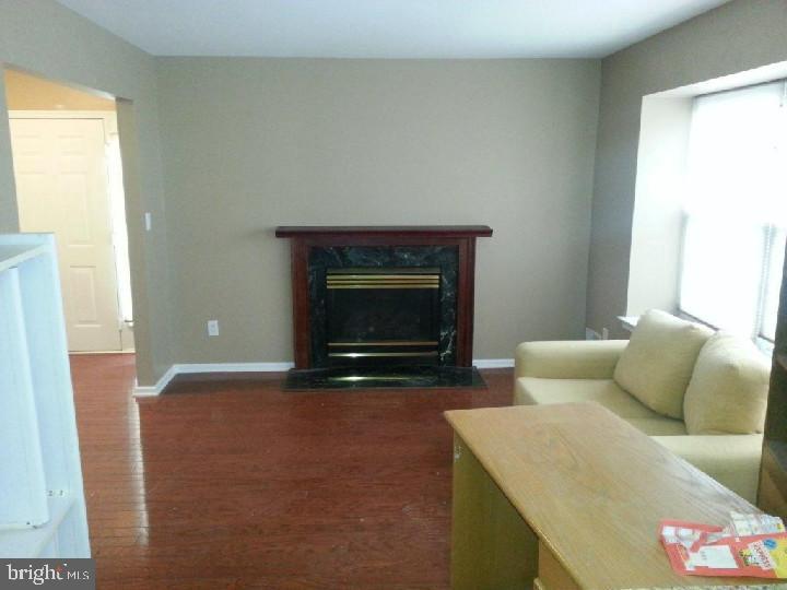 904 Coventry Way Mount Laurel, NJ 08054 - Photo 5 of 13 Family room & Gas fire place