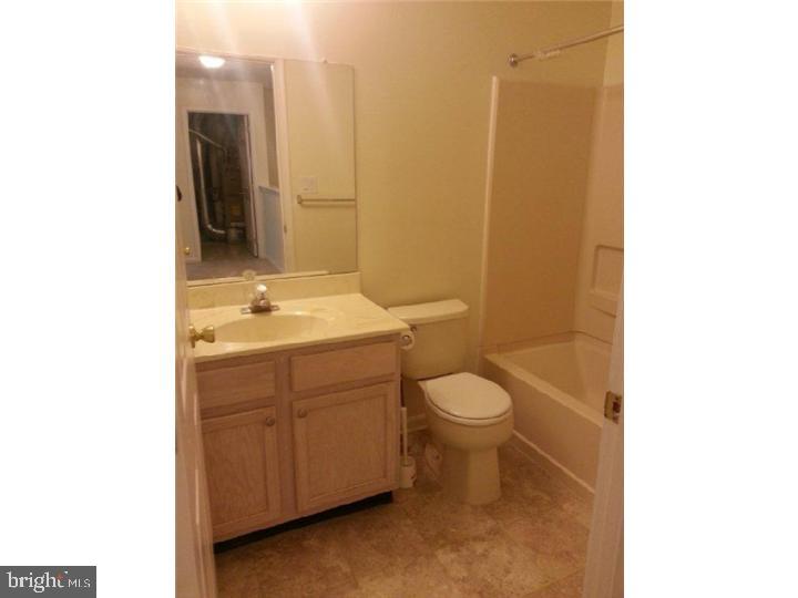 904 Coventry Way Mount Laurel, NJ 08054 - Photo 10 of 13