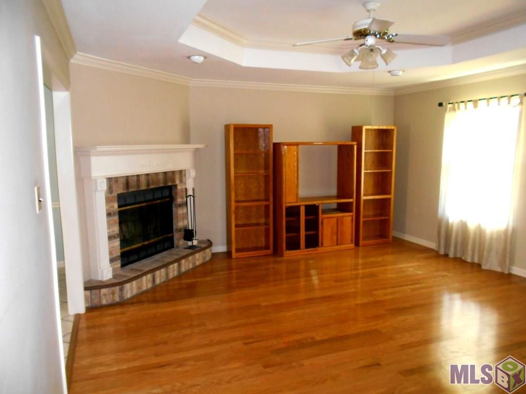 38152 H Armond Road Geismar, LA 70734 - Photo 10 of 26 2nd View of Living Room