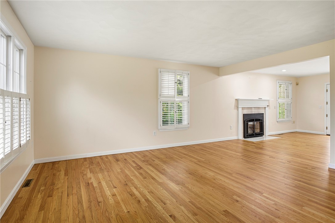 30 Wicklow Road Westerly, RI 02891 - Photo 21 of 49