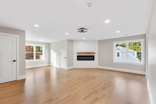 $2,350,000 | 6 Lane Avenue, Bedford, MA 01730