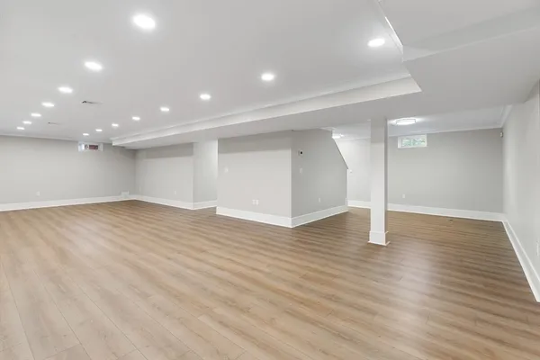 $2,350,000 | 6 Lane Avenue, Bedford, MA 01730