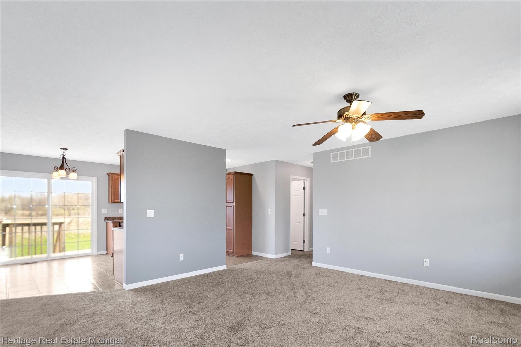 2730 Krouse Road Owosso, MI 48867 - Photo 3 of 45 Living room