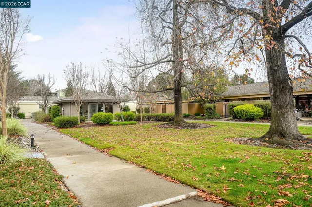 $749,000 | 2308 Pine Knoll Drive, Unit 2, Walnut Creek, CA 94595