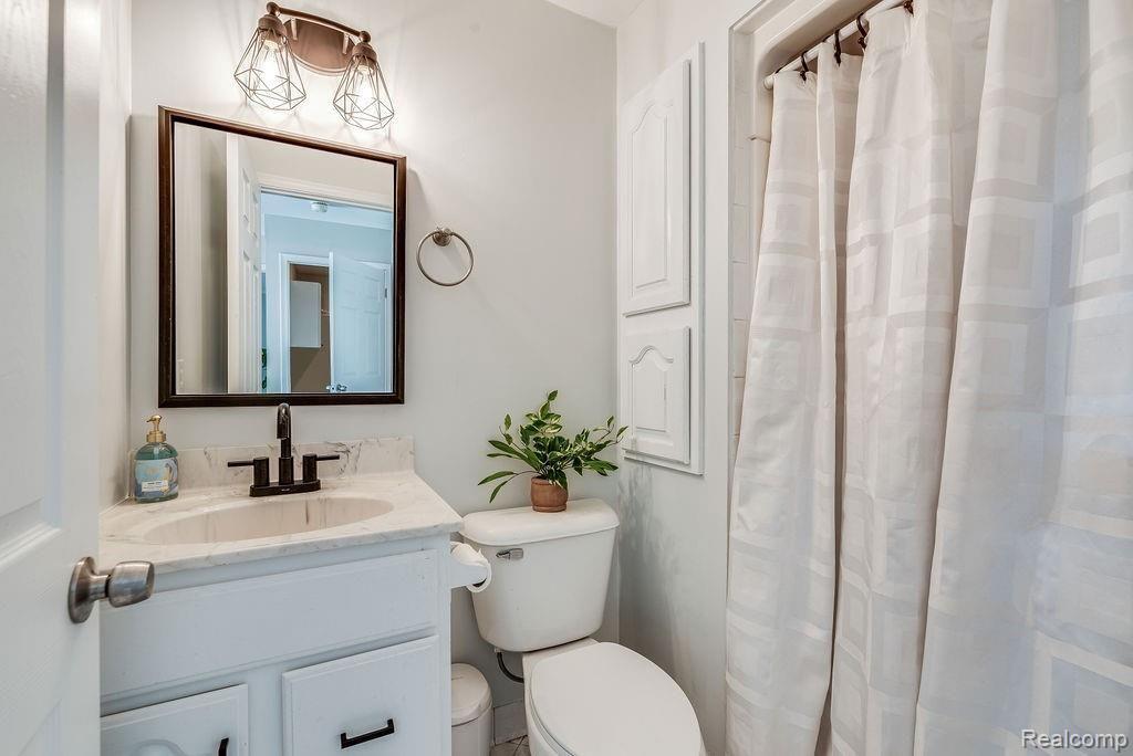 47345 Concord Road Macomb, MI 48044 - Photo 14 of 35 Gallery Image 14
