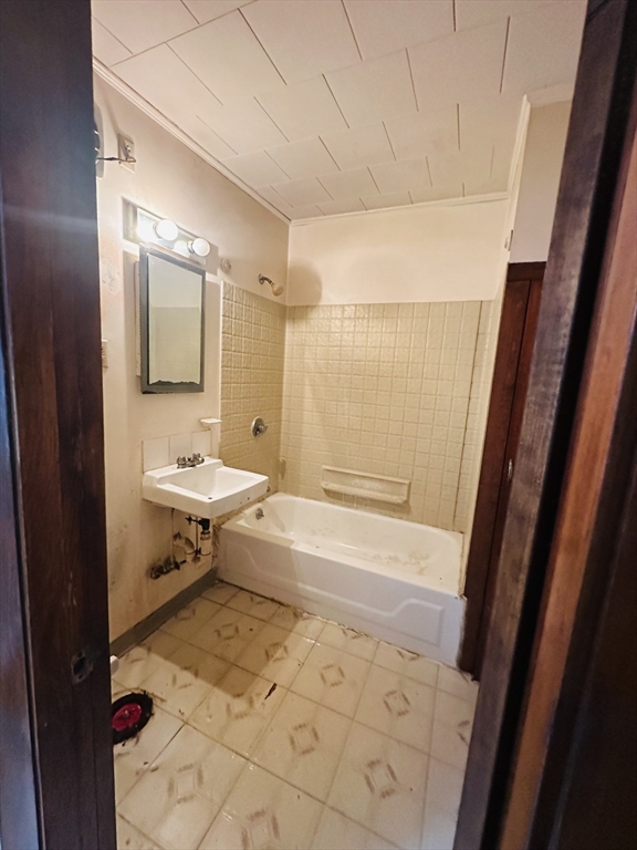 301 North Street, Unit 5 Boston, MA 02113 - Photo 11 of 11 Gallery Image 11
