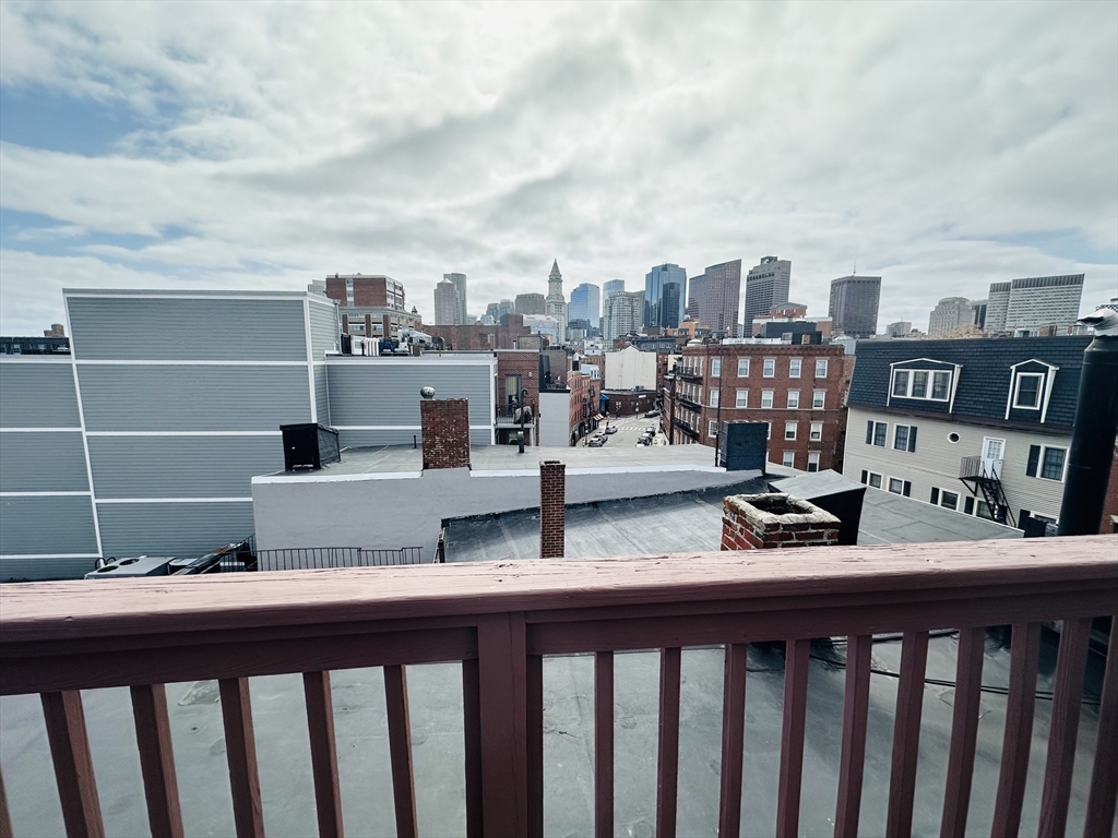 301 North Street, Unit 5 Boston, MA 02113 - Photo 2 of 11 Gallery Image 2