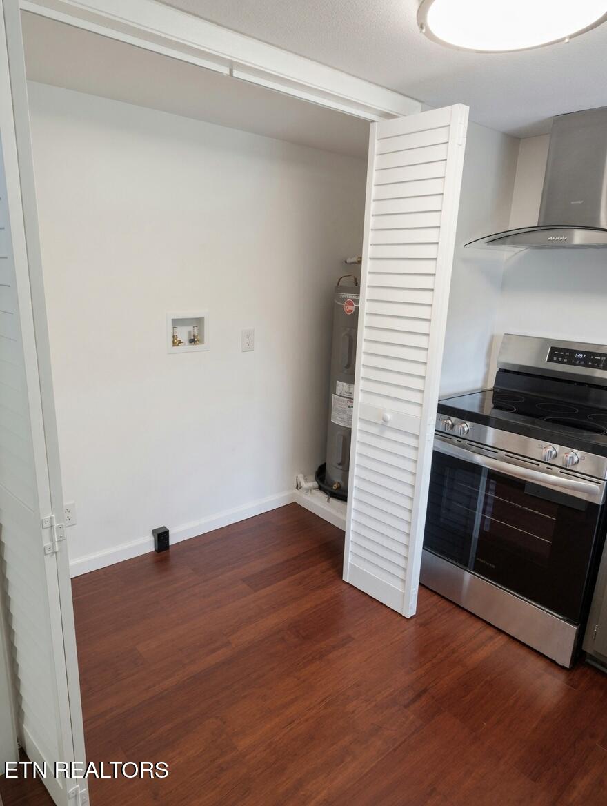 606 West Outer Drive Oak Ridge, TN 37830 - Photo 23 of 32 Laundry Area