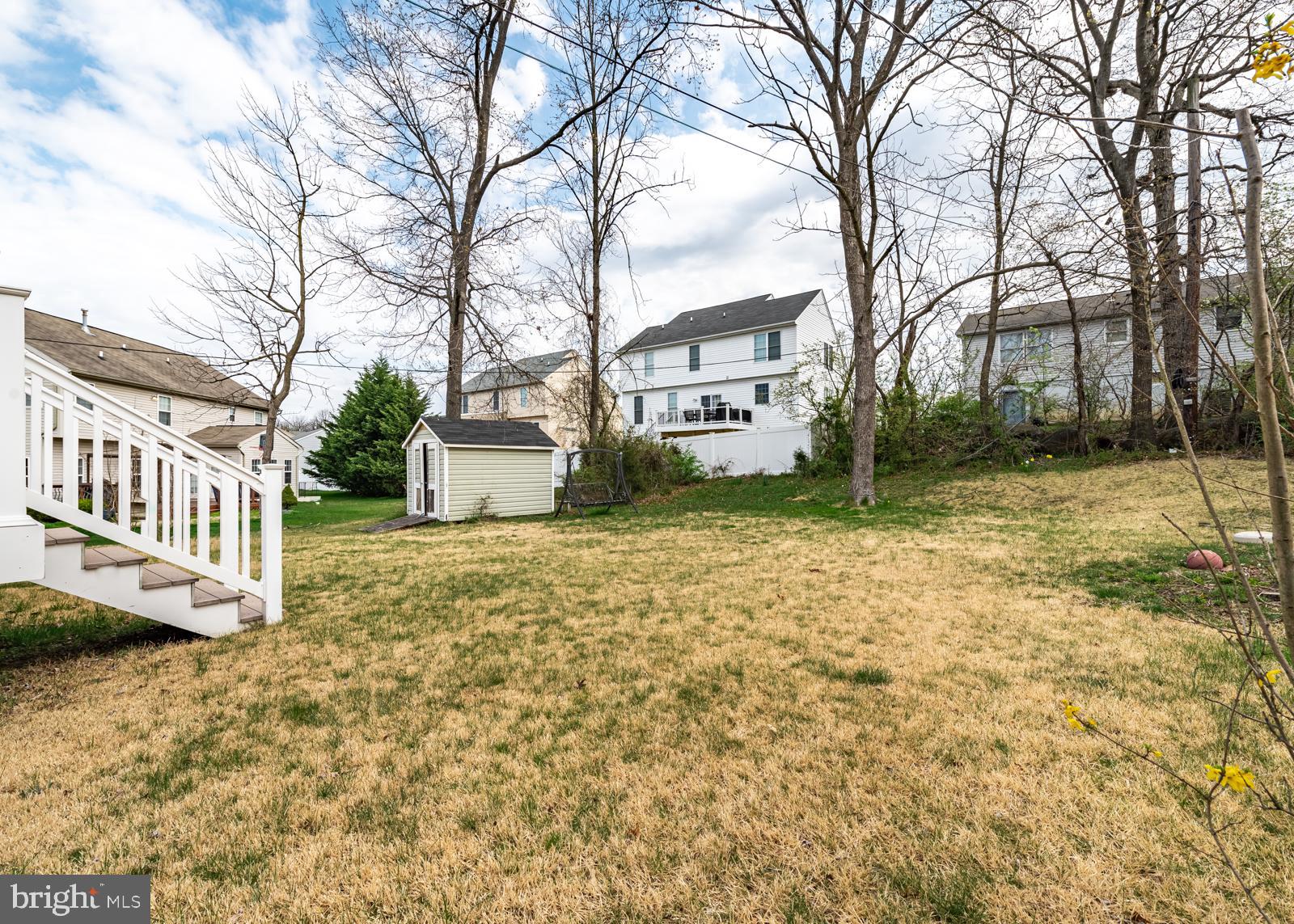 6830 Richardson Road Baltimore, MD 21207 - Photo 18 of 22 Lots of room to play