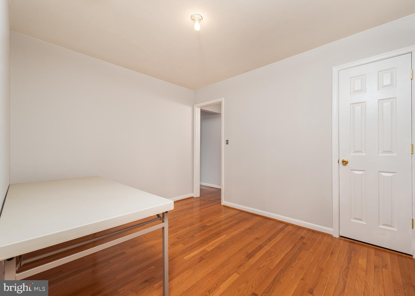 6830 Richardson Road Baltimore, MD 21207 - Photo 10 of 22 Bonus room off kitchen with closet
